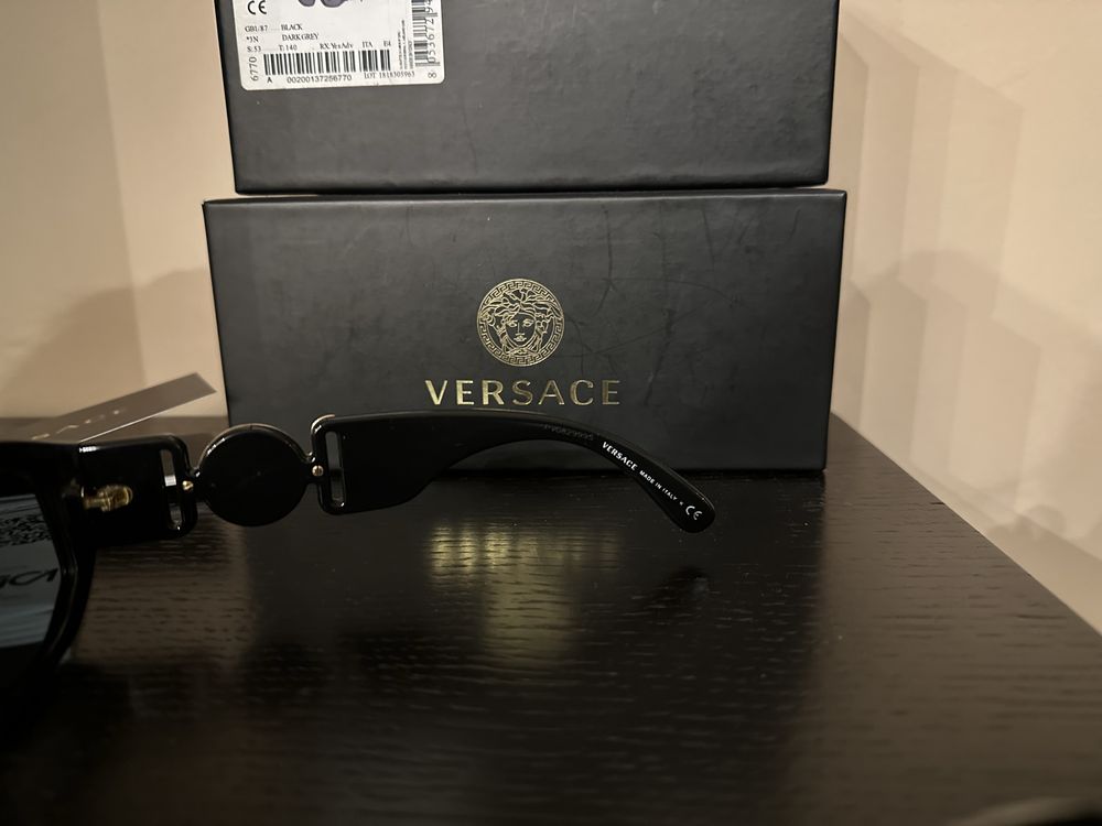 Оригинални слънчеви очила Versace