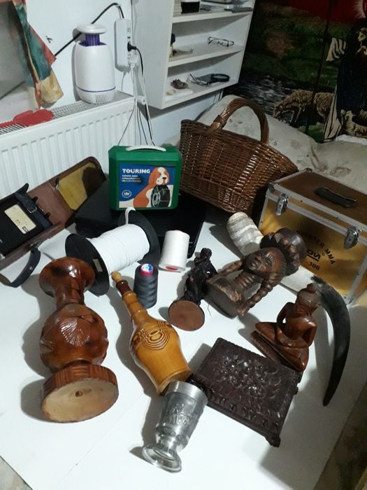 Burghie vidia,vioara,galeata muls,bazin inox,megometru,statuie,baros