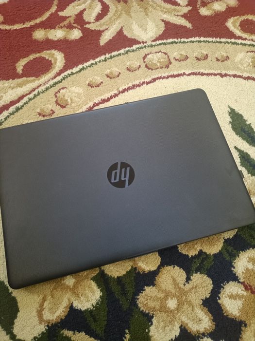 Hp offisniy noutbuk 4/256gb