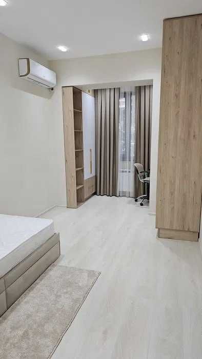 Никто Не Жил 3-ком Рядом U-Tower Кваритра Новая! Без Депозит А20*