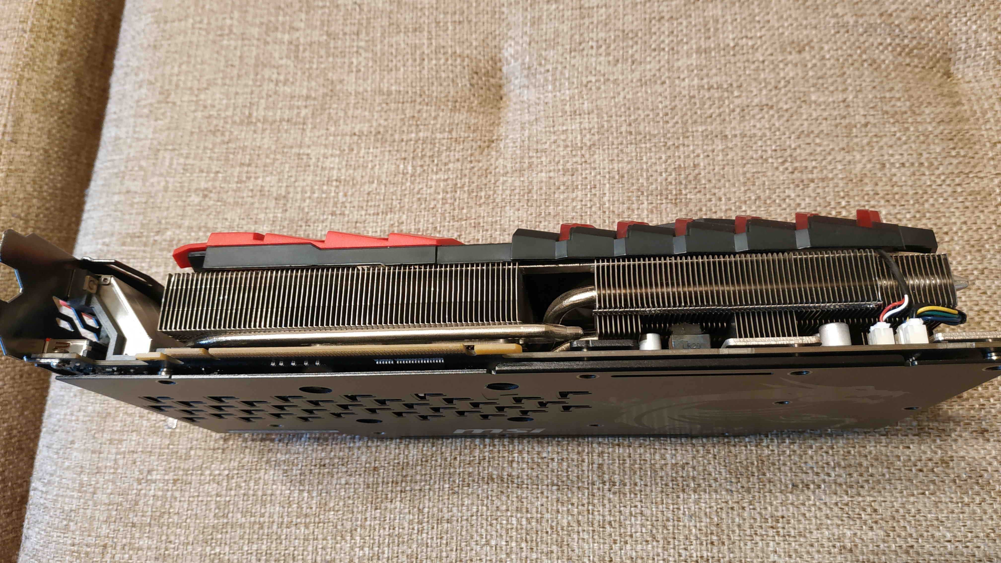MSI GeForce GTX 1080 Ti GAMING X 11GB 352-bit ca noua sigiliu pe surub