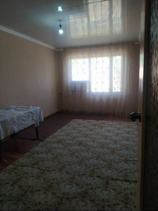 Арендага 3 хона 4 этаж Микрорайонда жойлашган.Агентство