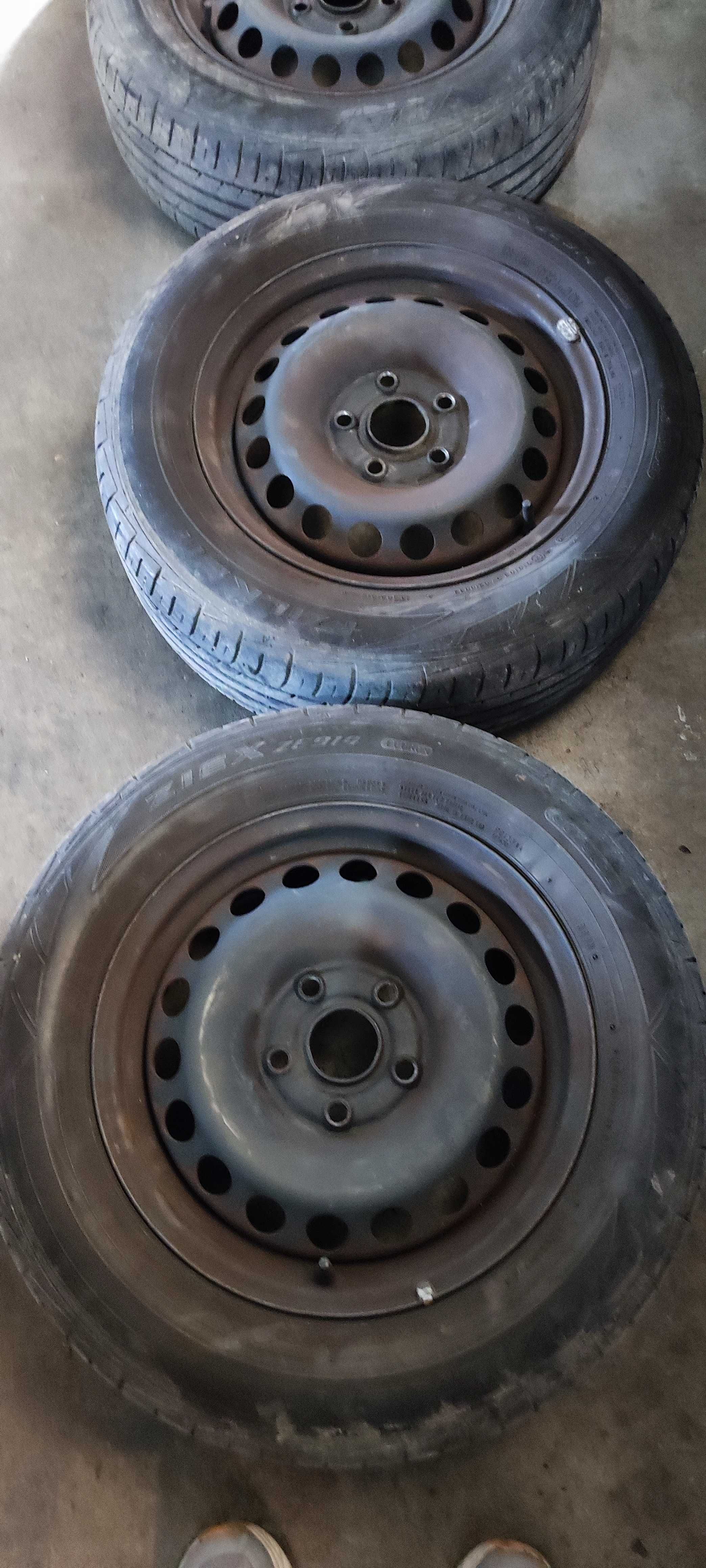 Roti roata volkswagen vw passat golf touran 195/65/15 Falken de vara