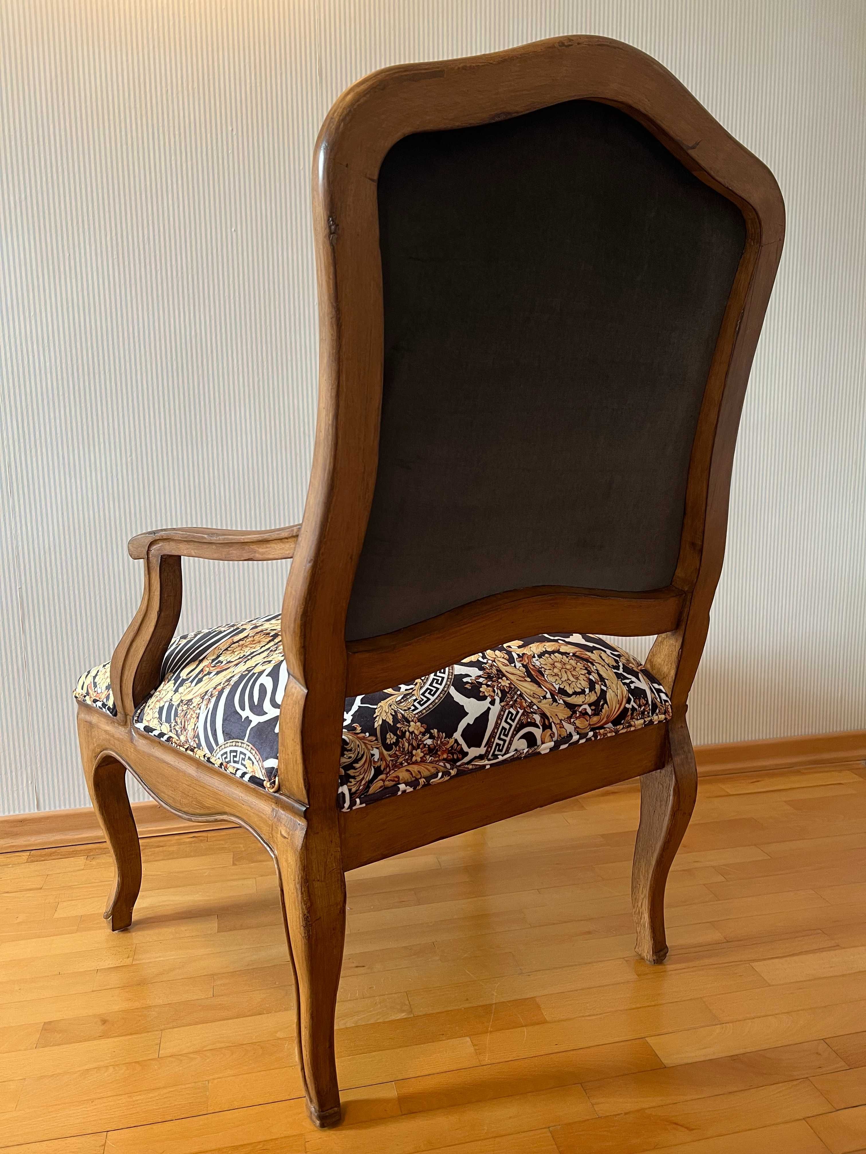 Антикварно кресло в стил NEO BAROQUE