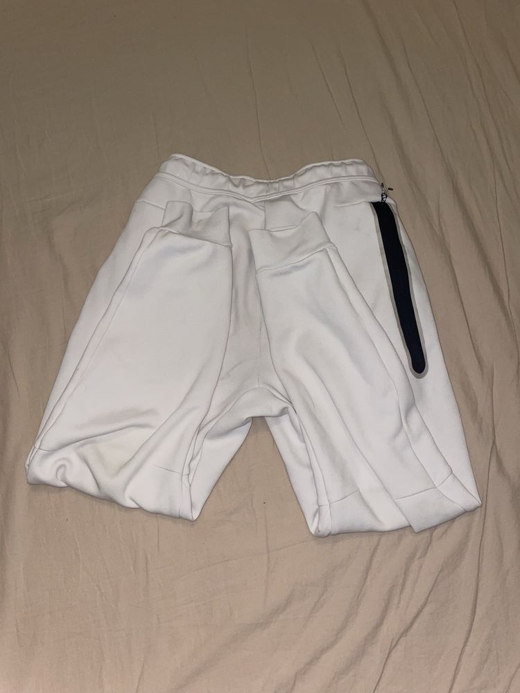 nike tech fleece