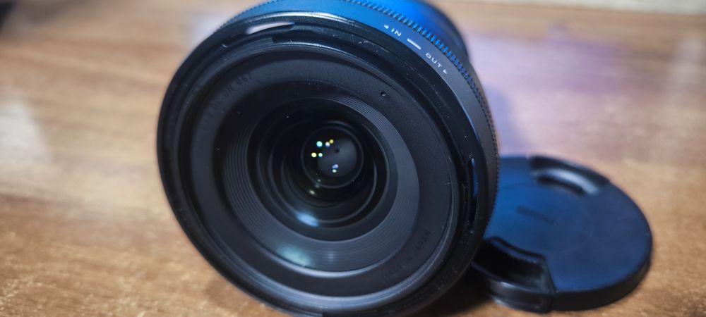 Obiectiv Sigma -Canon DC DN 16mm F  1,4 EF M