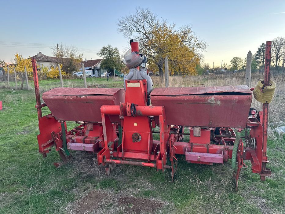 Сеялка , дискова брана ,плуг и сеносъбирач !