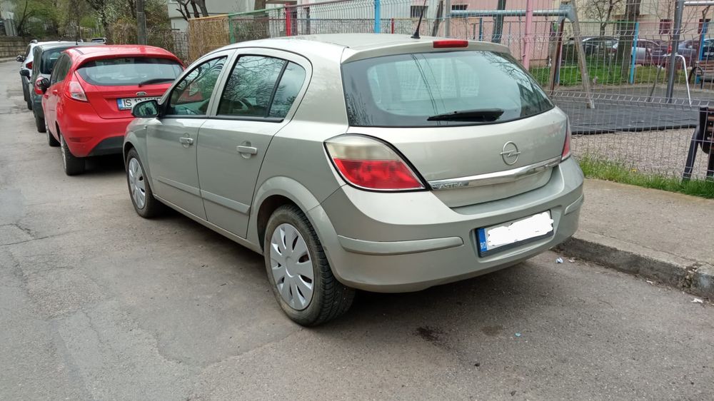 Vînd Opel Astra 2007