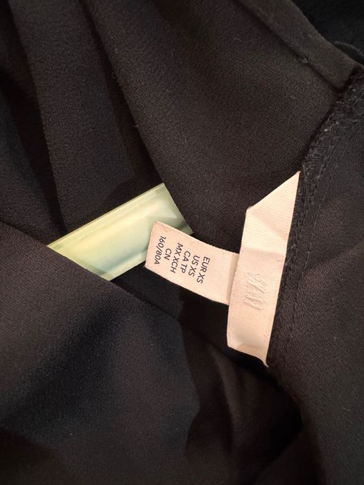 Черна риза H&M само пробвана