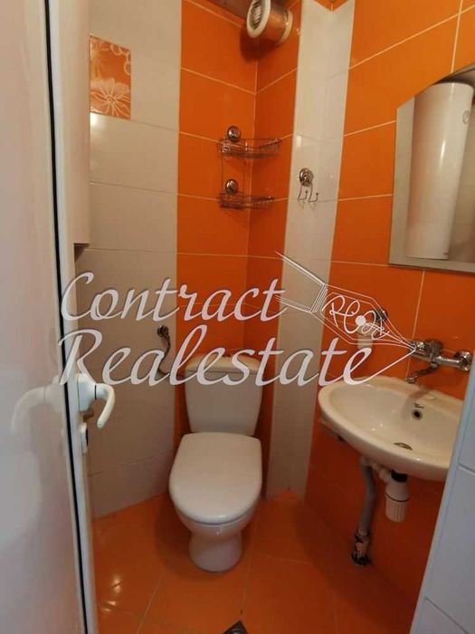 Дава се под наем Двустаен апартамент в Варна, Колхозен пазар - 40 кв.м за 295.8 € - Снимка #3