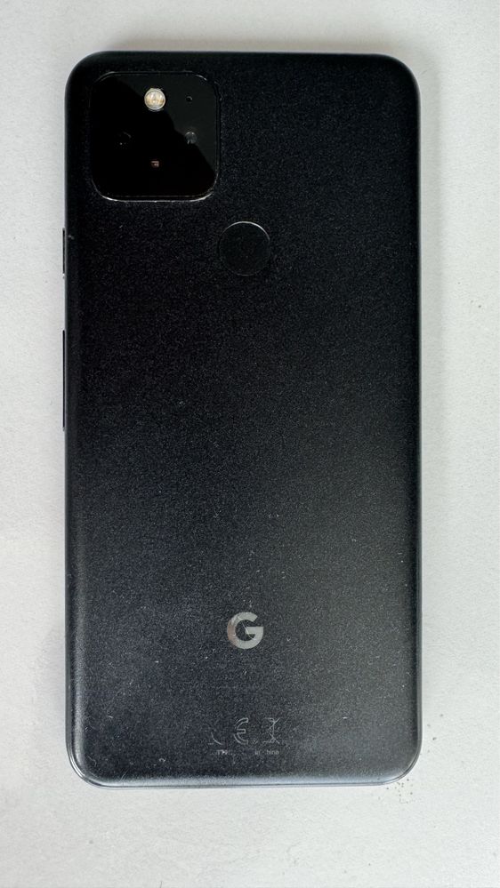 Продавам Google Pixel 5 черен