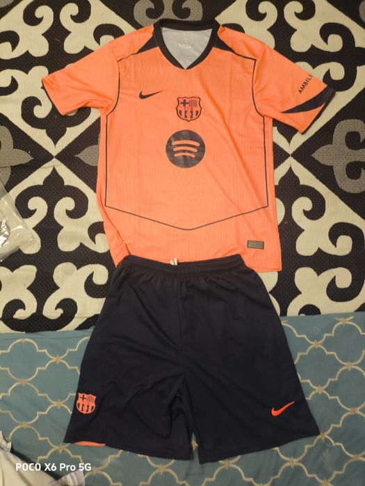Новая форма барселоны 25/26