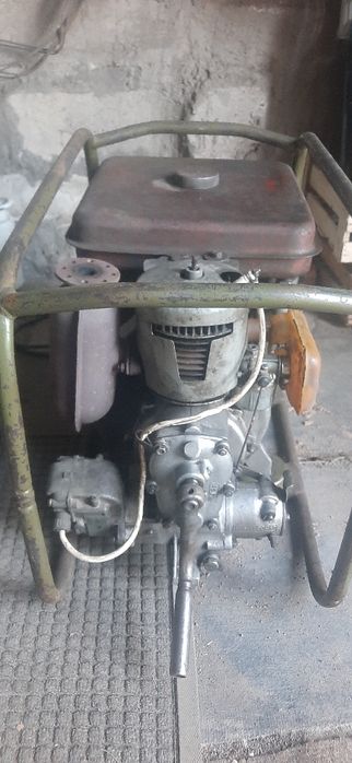 продам электростанцию 1 квт (чабанка) в рабочем состоянии