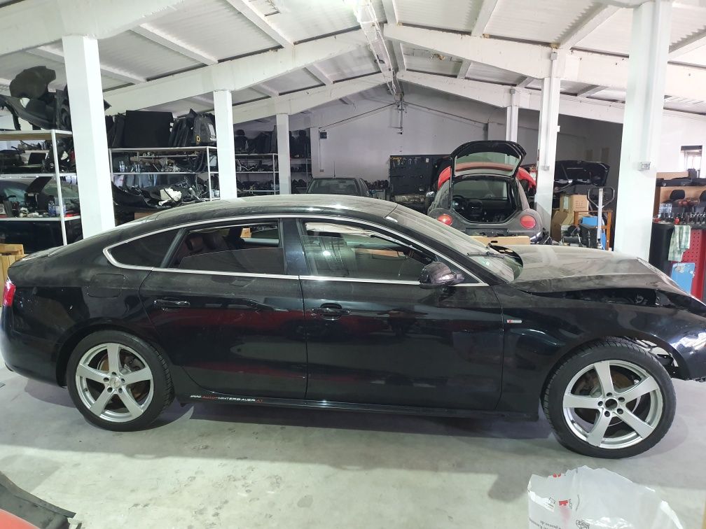 Dezmembrez Audi A5 Sline,motor CJEB , 1.8 TFSI , facelift, vopsea LY9B