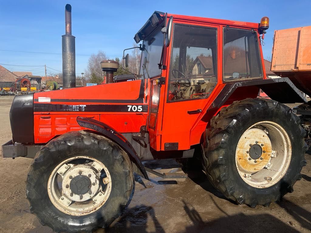 Tractor Valmet705