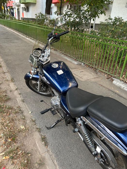 Suzuki Marauder GZ250