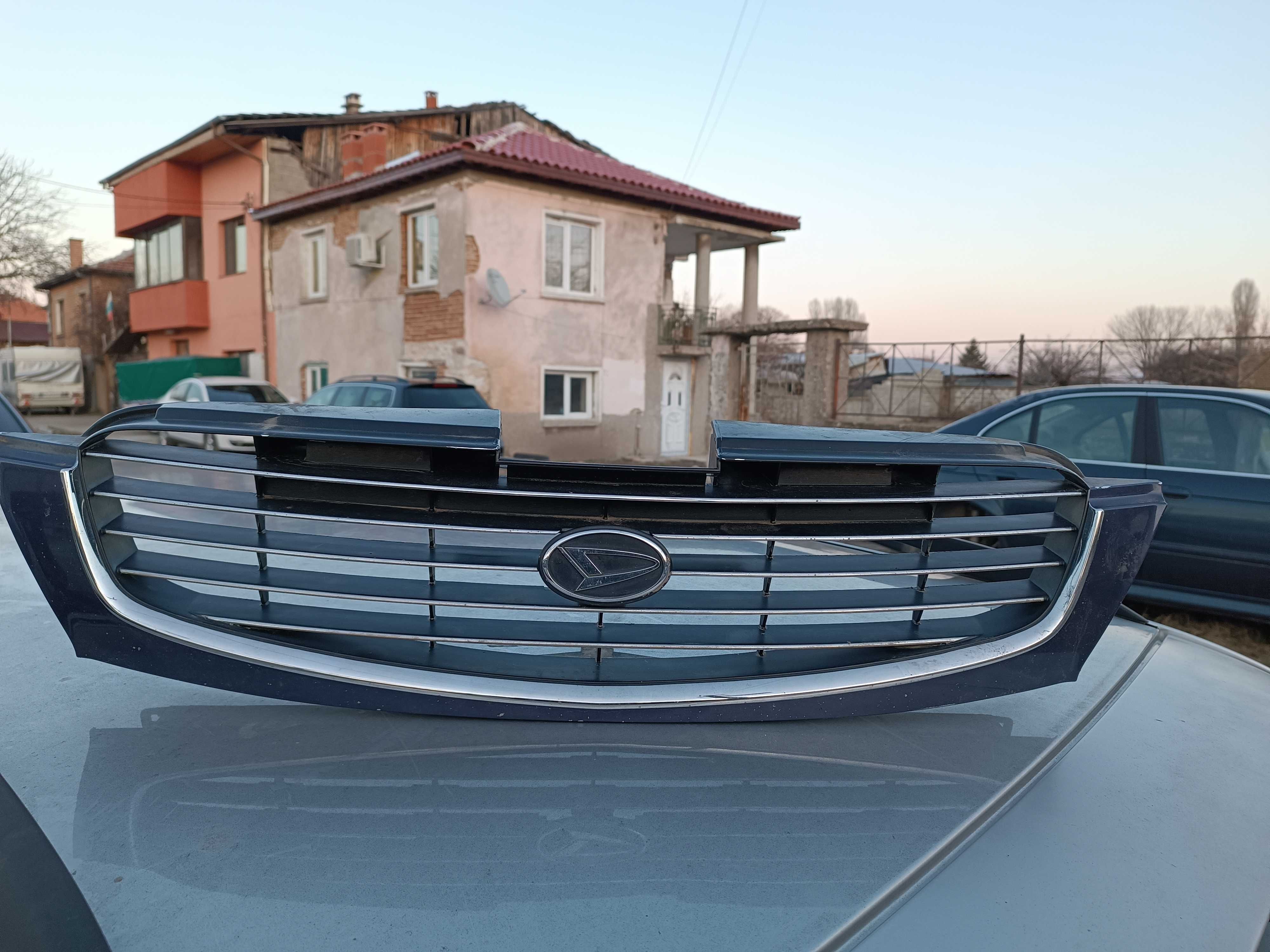 Предна броня и други части за Daihatsu Terios l