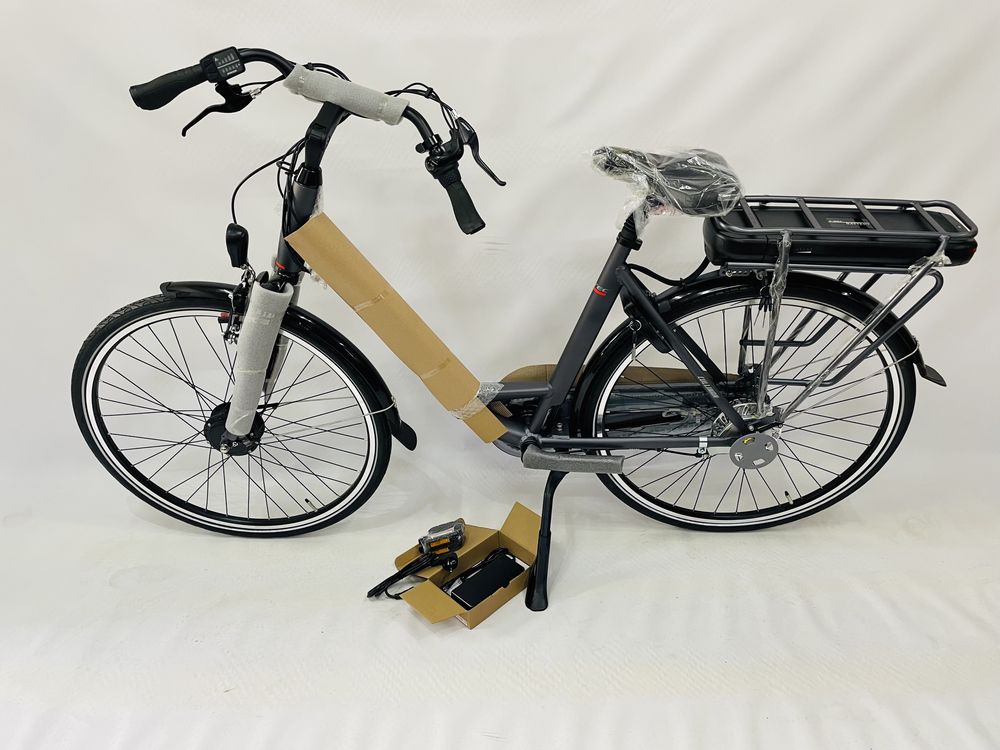 НОВ Алуминиев електрически велосипед Altec 28”