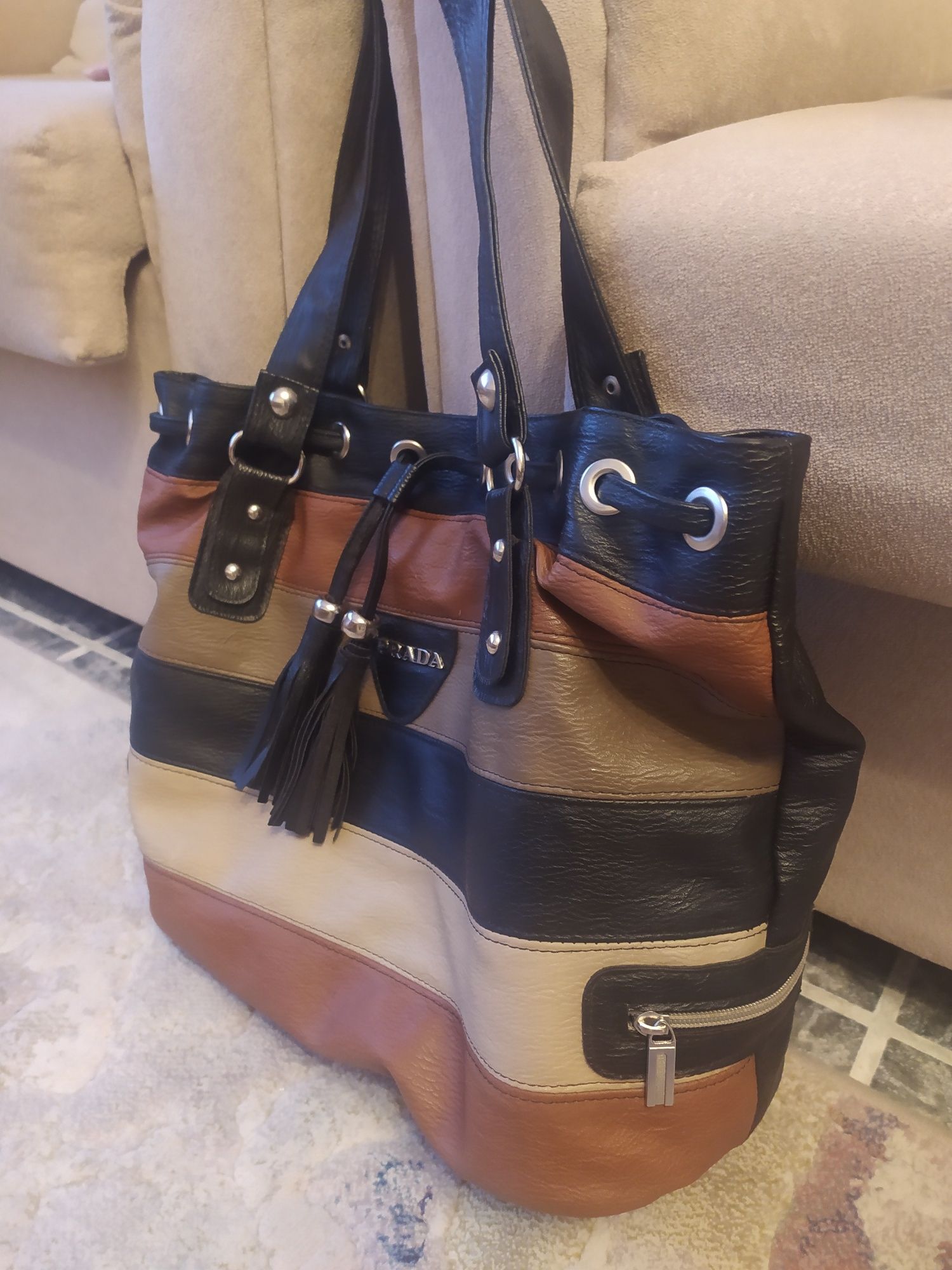 Дамска чанта Prada