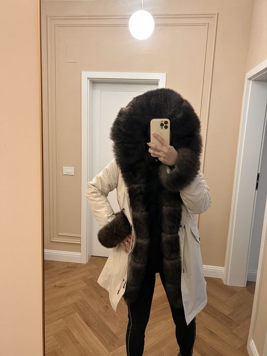 Geaca Parka cu blana de vulpe polara