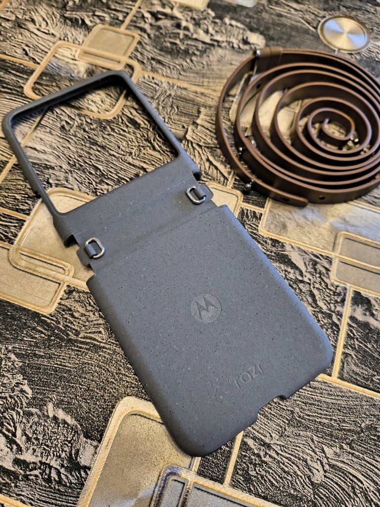 Калъф,кейс Motorola razr 50