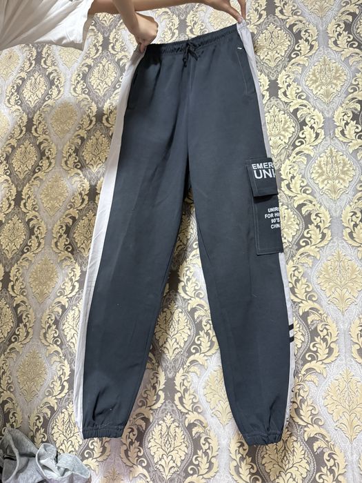 Одежды продается