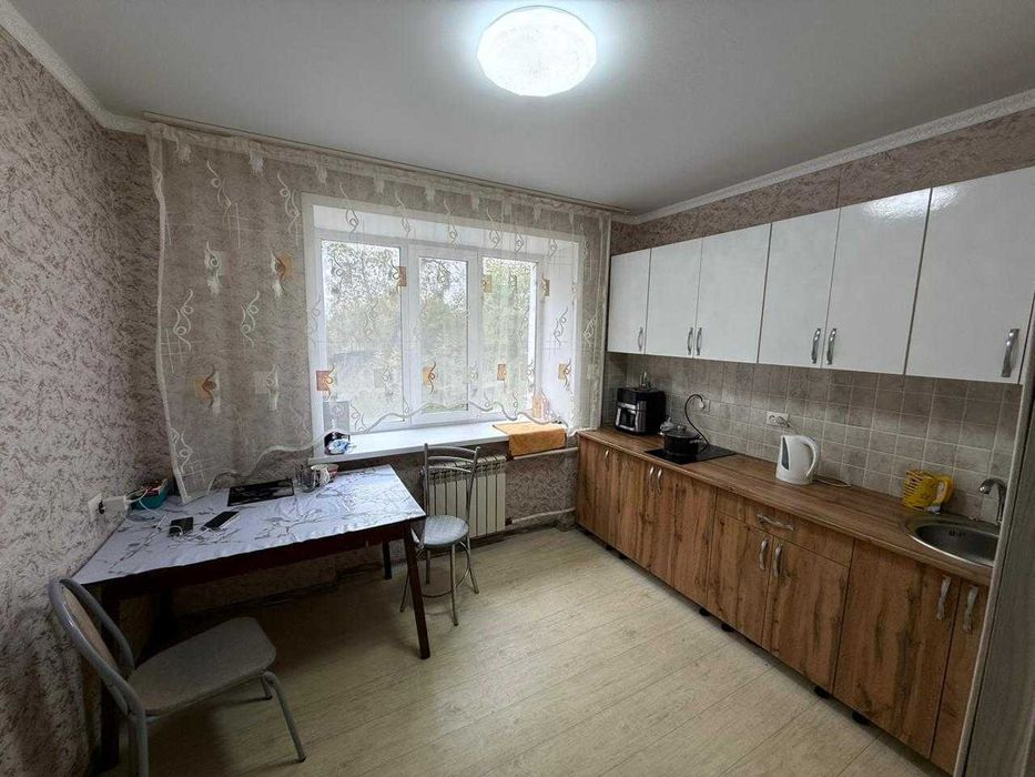 Продам 2 комнатную квартиру