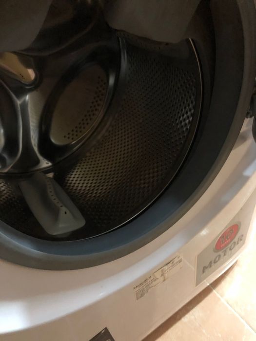 Mașina de spălat rufe cu uscator