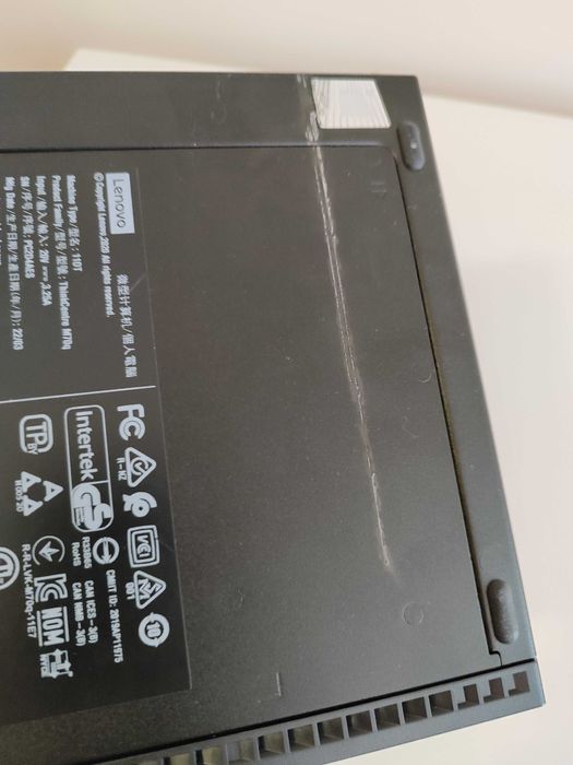 Lenovo ThinkCentre M70q Tiny Desktop i5-10400T/PCIe 256GB/32GB