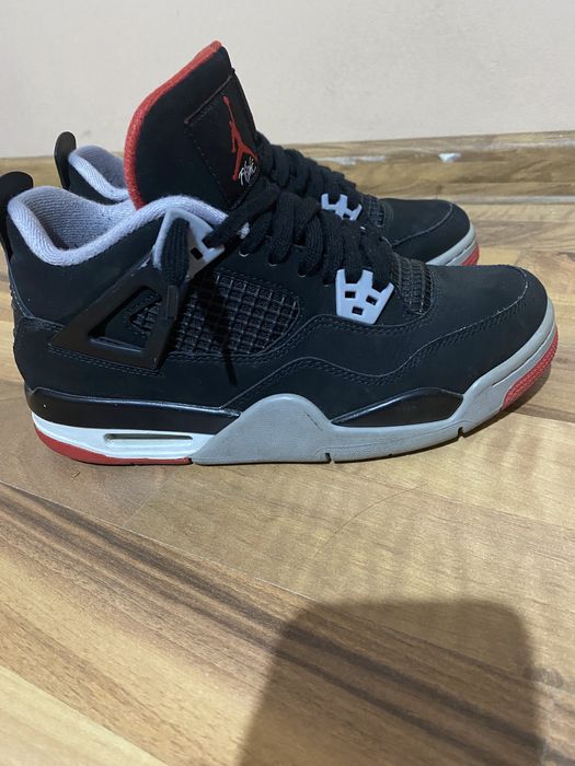 Jordan 4 bred mărimea 38