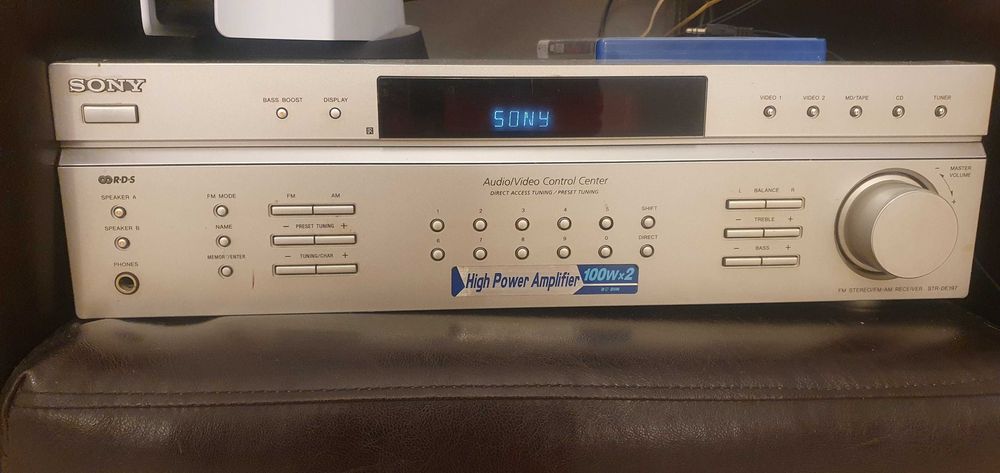 Vand statie / amplificator Sony cu boxe Sony 150w