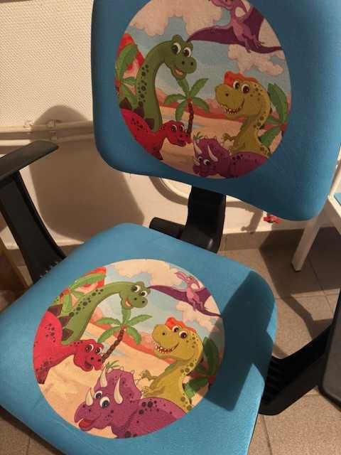 Vand scaun birou copil cu dinozaur Mobexpert