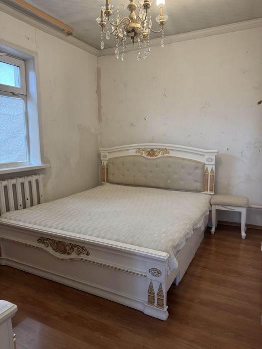 Спальний гарнитур