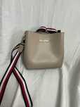 Geanta Tommy Hilfiger crem de umar
