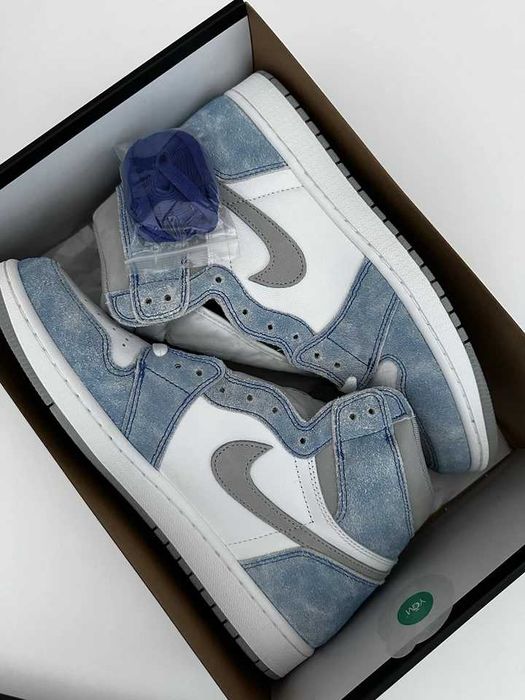 Adidasi Nike |Air Jordan| 1 Retro Hyper Royale BLue