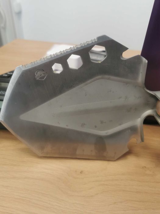 Lopata supraviețuire