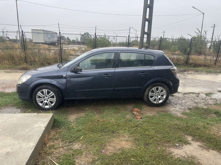 Opel astra h 1,7