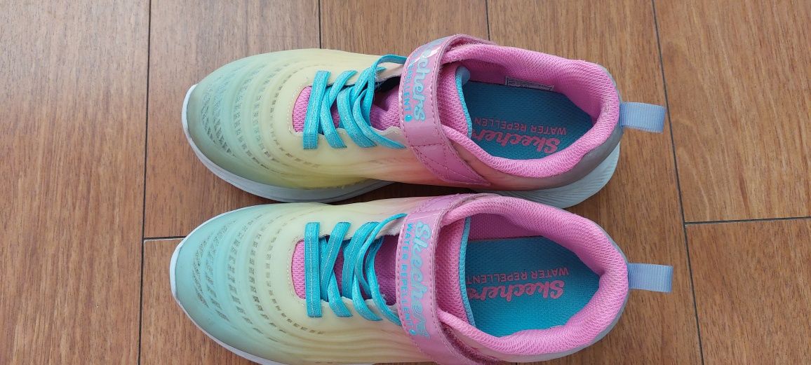 Кецове Skechers номер 36