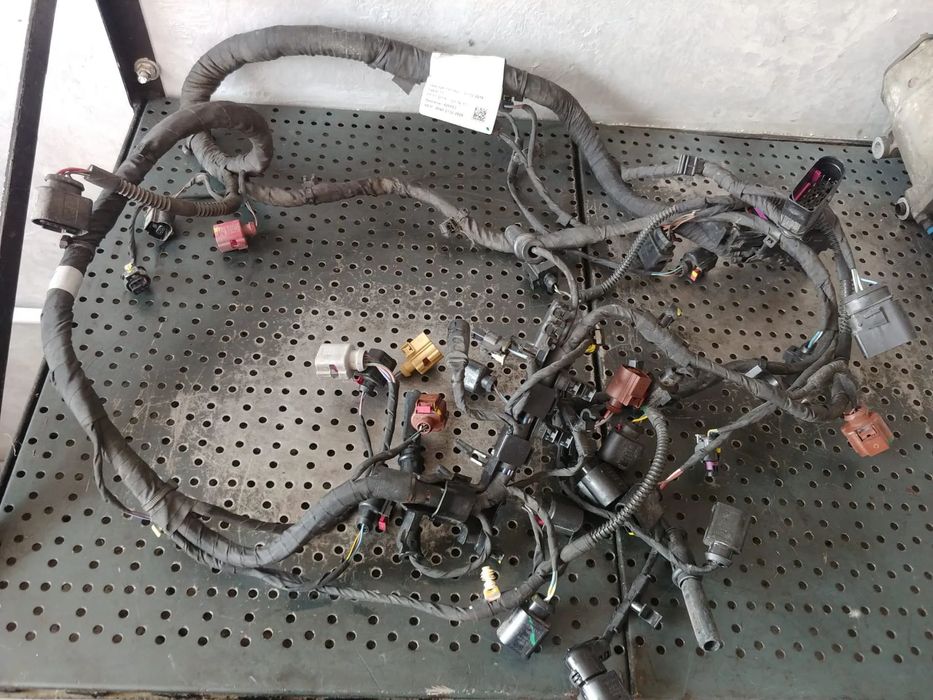 instalatie electrica motor 2.0 tdi deu audi a4 b9 8w  04l971595be