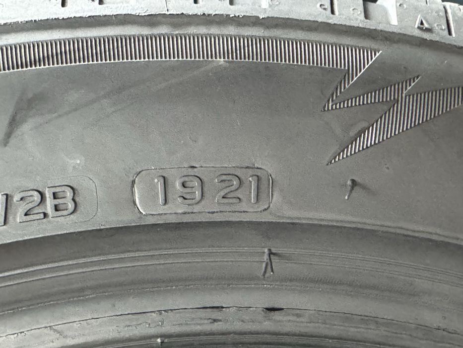 245/45/18 Bridgestone Iarna