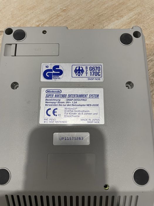 Super Nintendo Entertainment System (SNES)