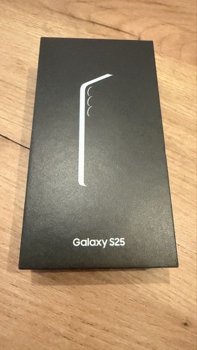 Samsung s25 256GB