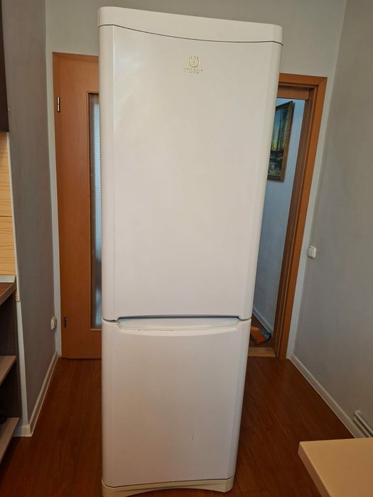 Combina frigorifice Indesit