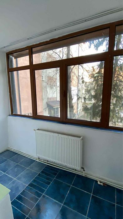 Vând apartament 2 camere in Turnu Magurele