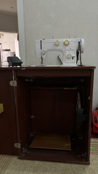 Швейная машинка чайка