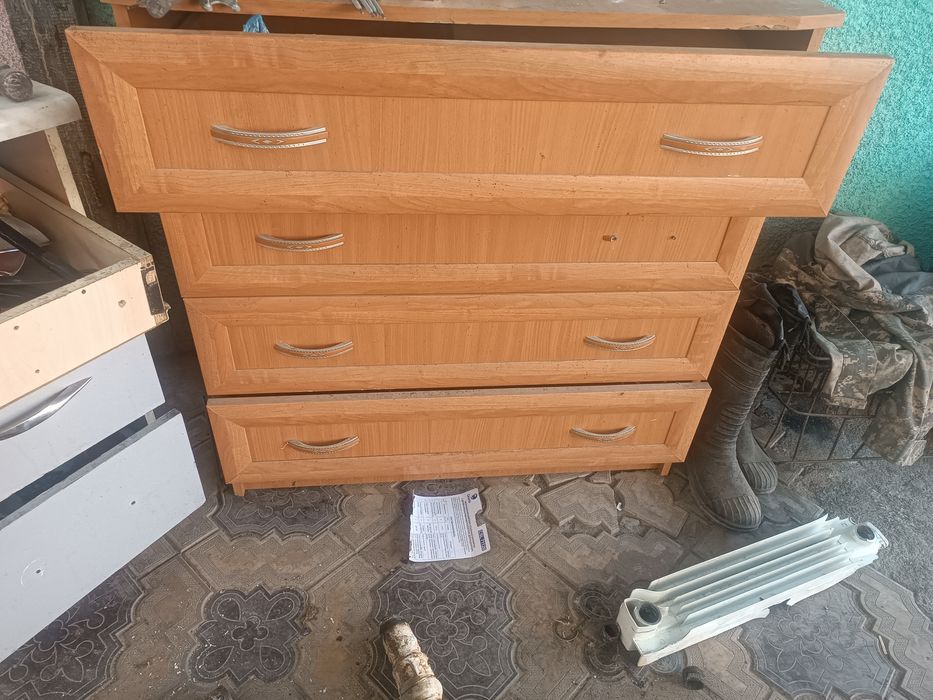 Шкаф для одежды и комод
