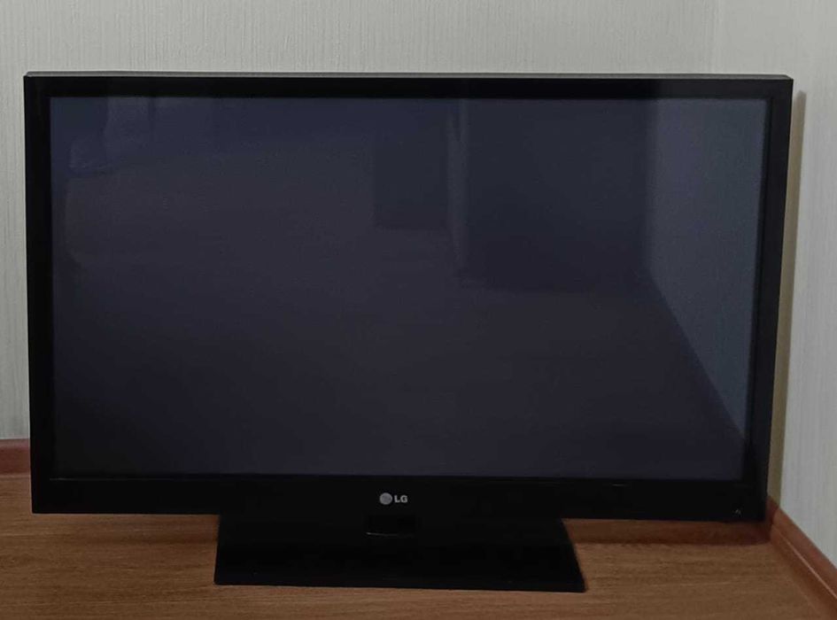 Продаю плазменный телевизор LG