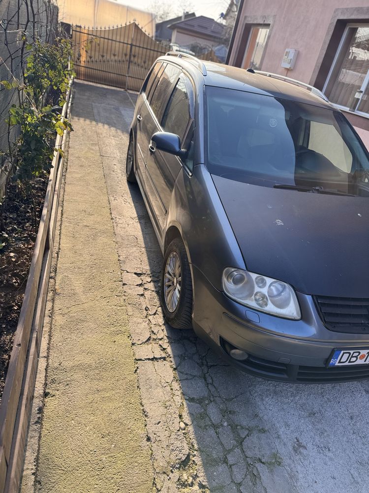 Vand touran 7 locrui 2.0 bkd