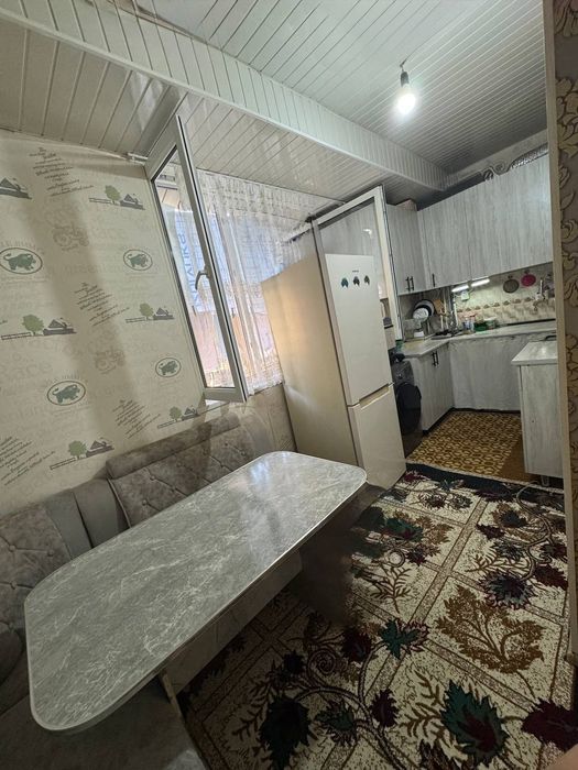 Продам квартиру Буюк ипак йули ул Сайрам 2/3/4 42м2