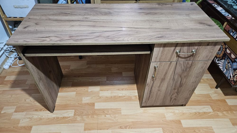 Birou si scaun Antares